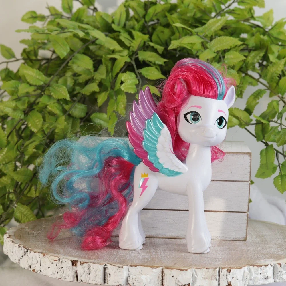 My Little Pony A New Generation Zipp Storm Pegasus Figure White Pink Blue Hair